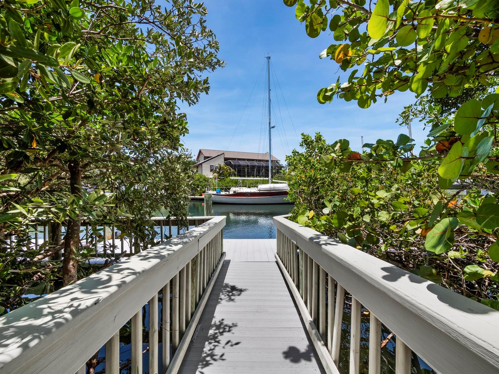 HIDDEN HARBOR - Residential