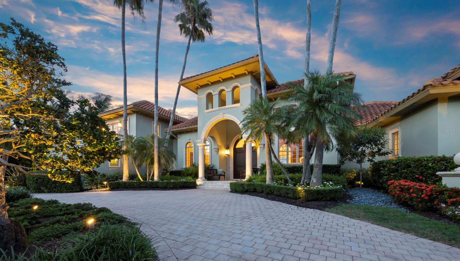 HIDDEN HARBOR - Residential