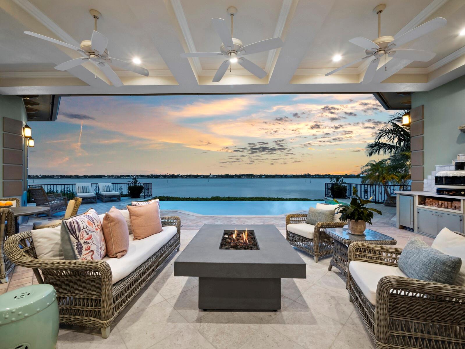 HIDDEN HARBOR - Residential