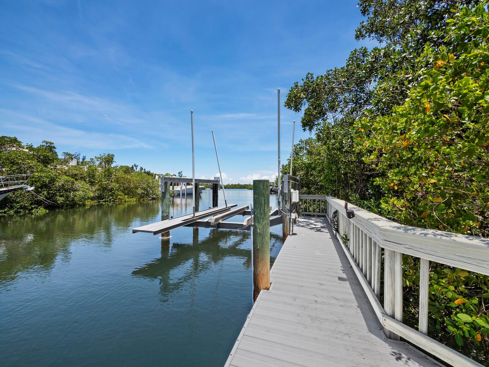 HIDDEN HARBOR - Residential