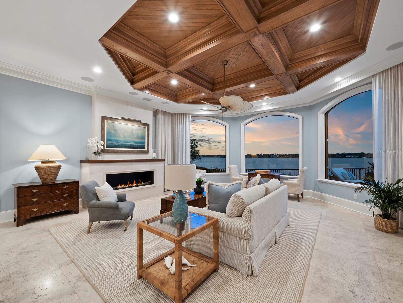 HIDDEN HARBOR - Residential