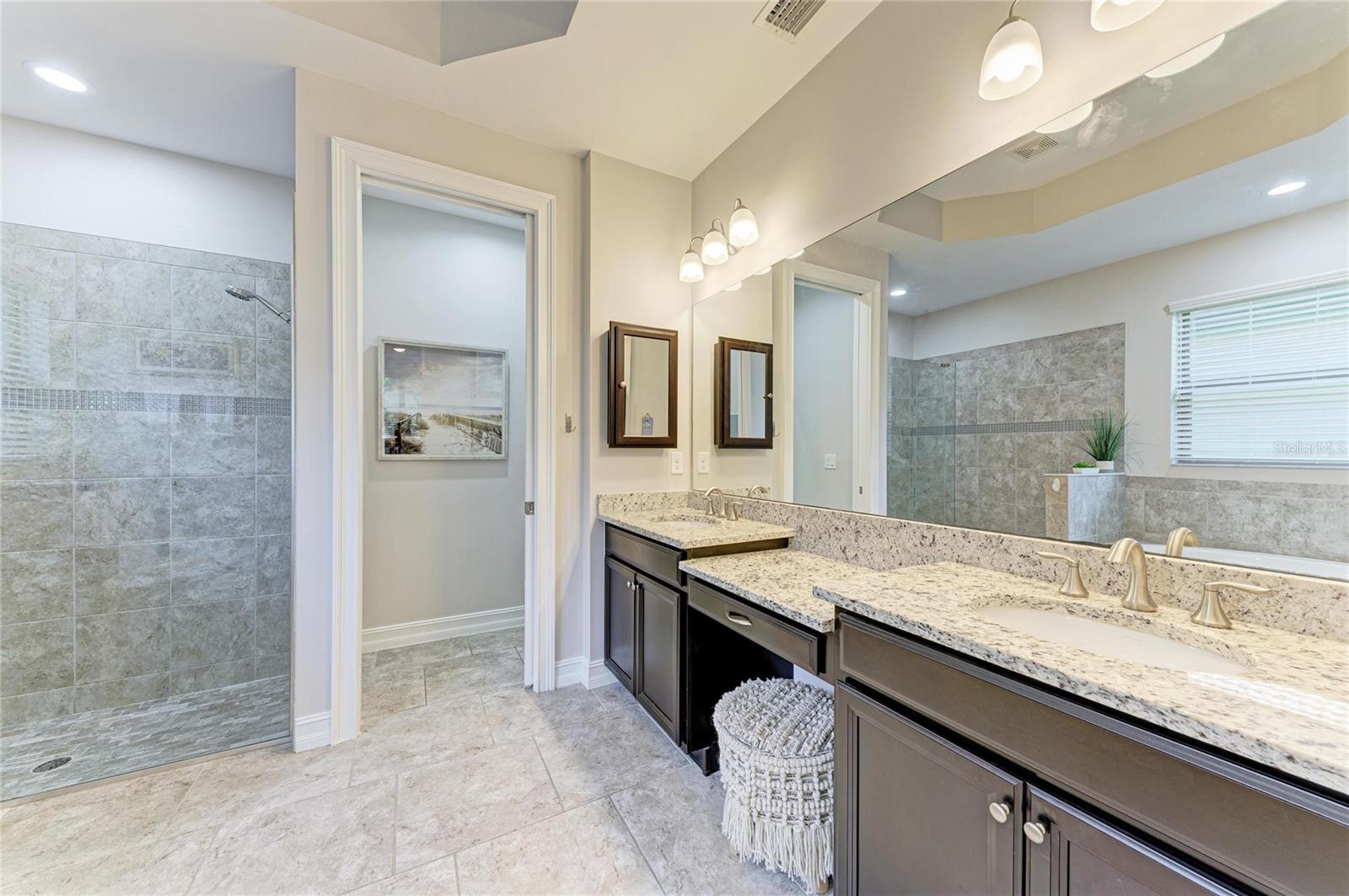 TOSCANA ISLES - Residential