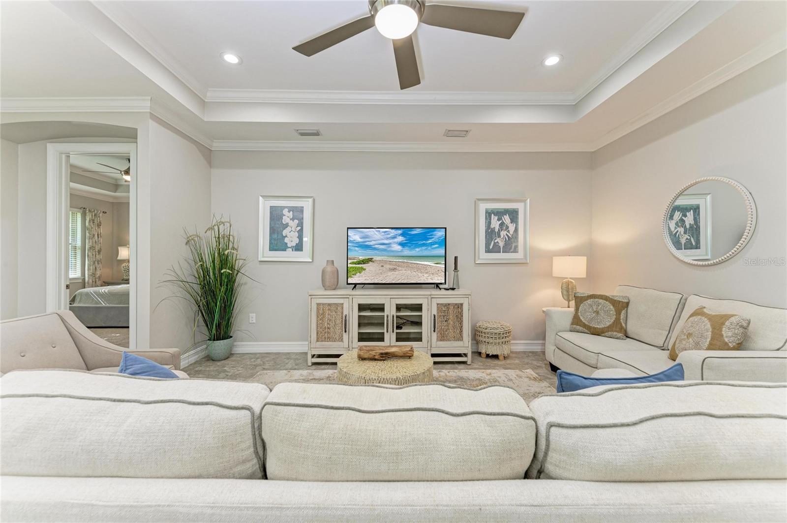 TOSCANA ISLES - Residential