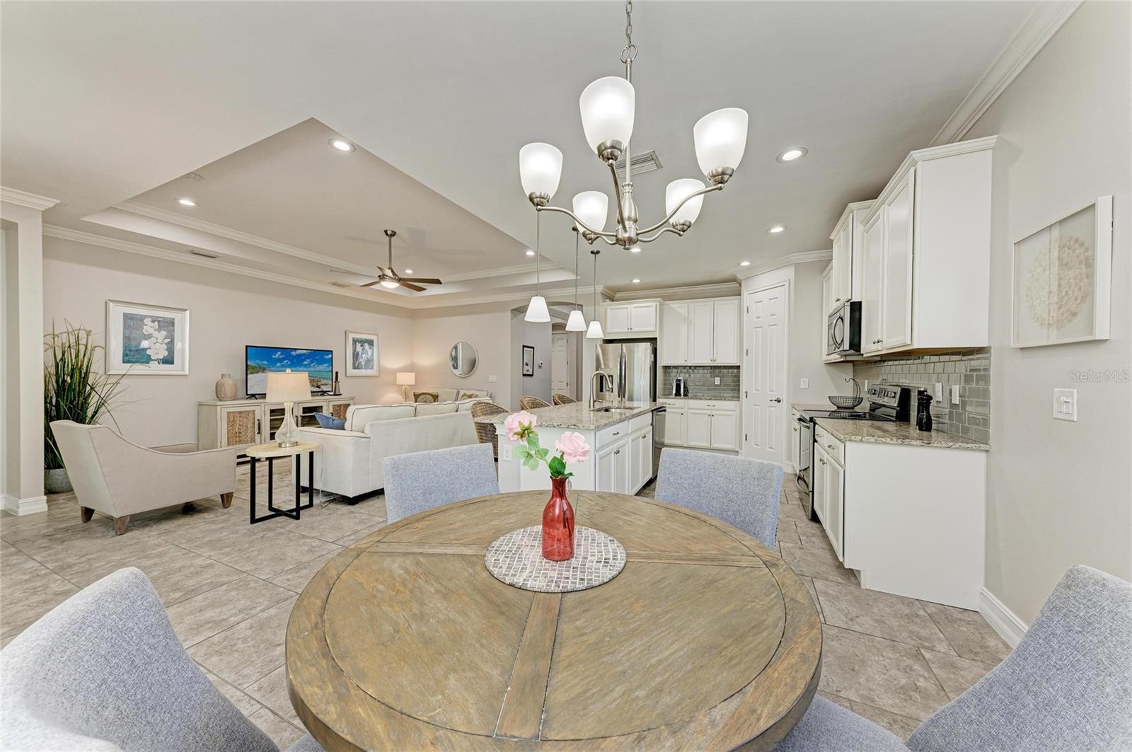 TOSCANA ISLES - Residential