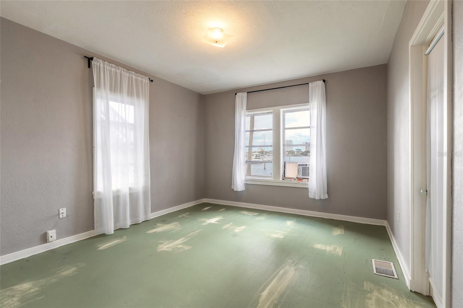 VIRGINIA PARK - Residential