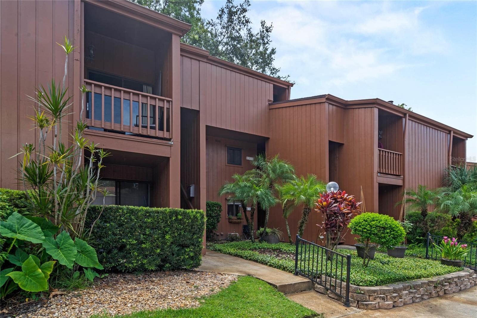 ONE THOUSAND OAKS REP - Residential