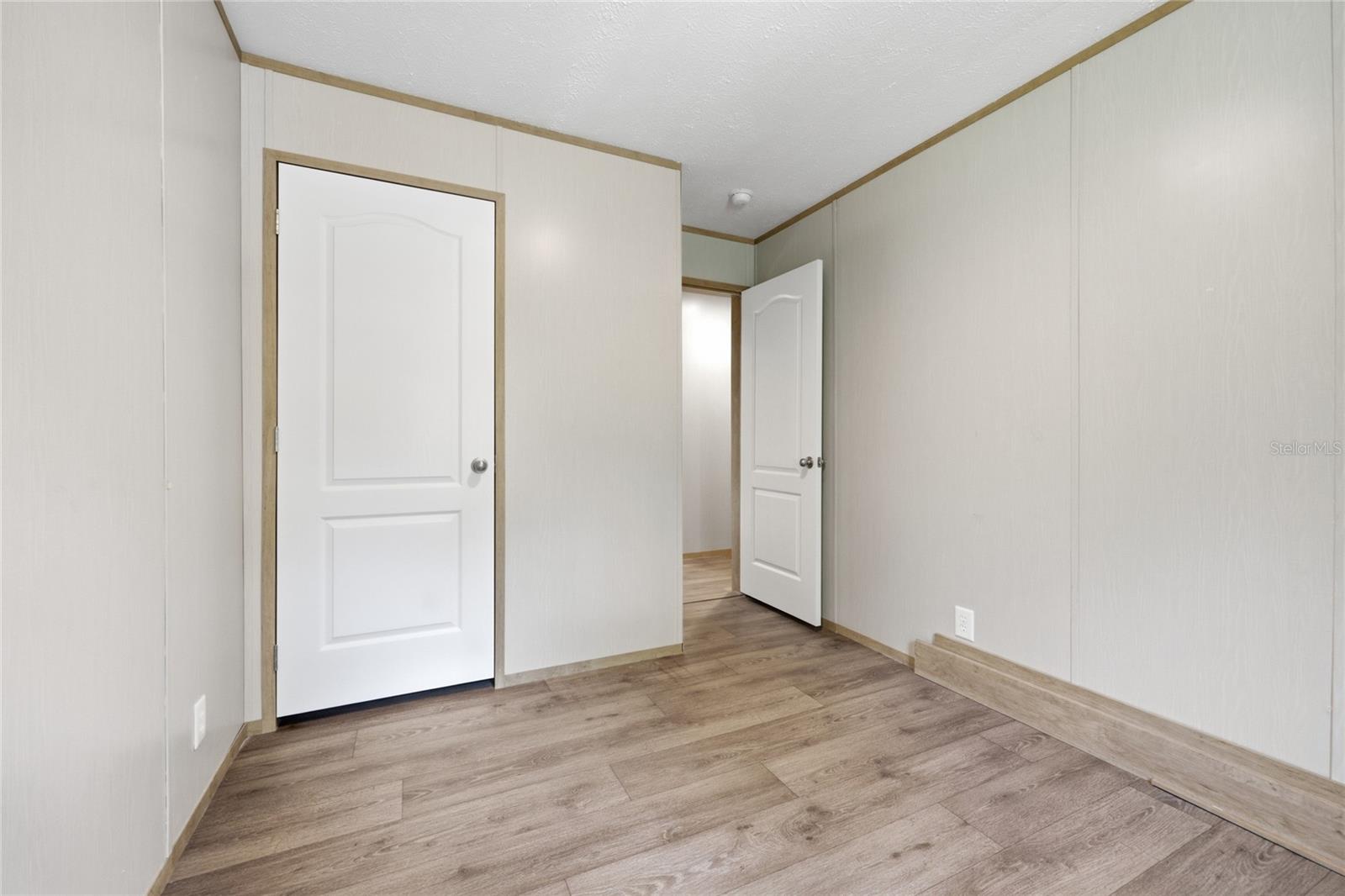 OAK MEADOWS - Residential