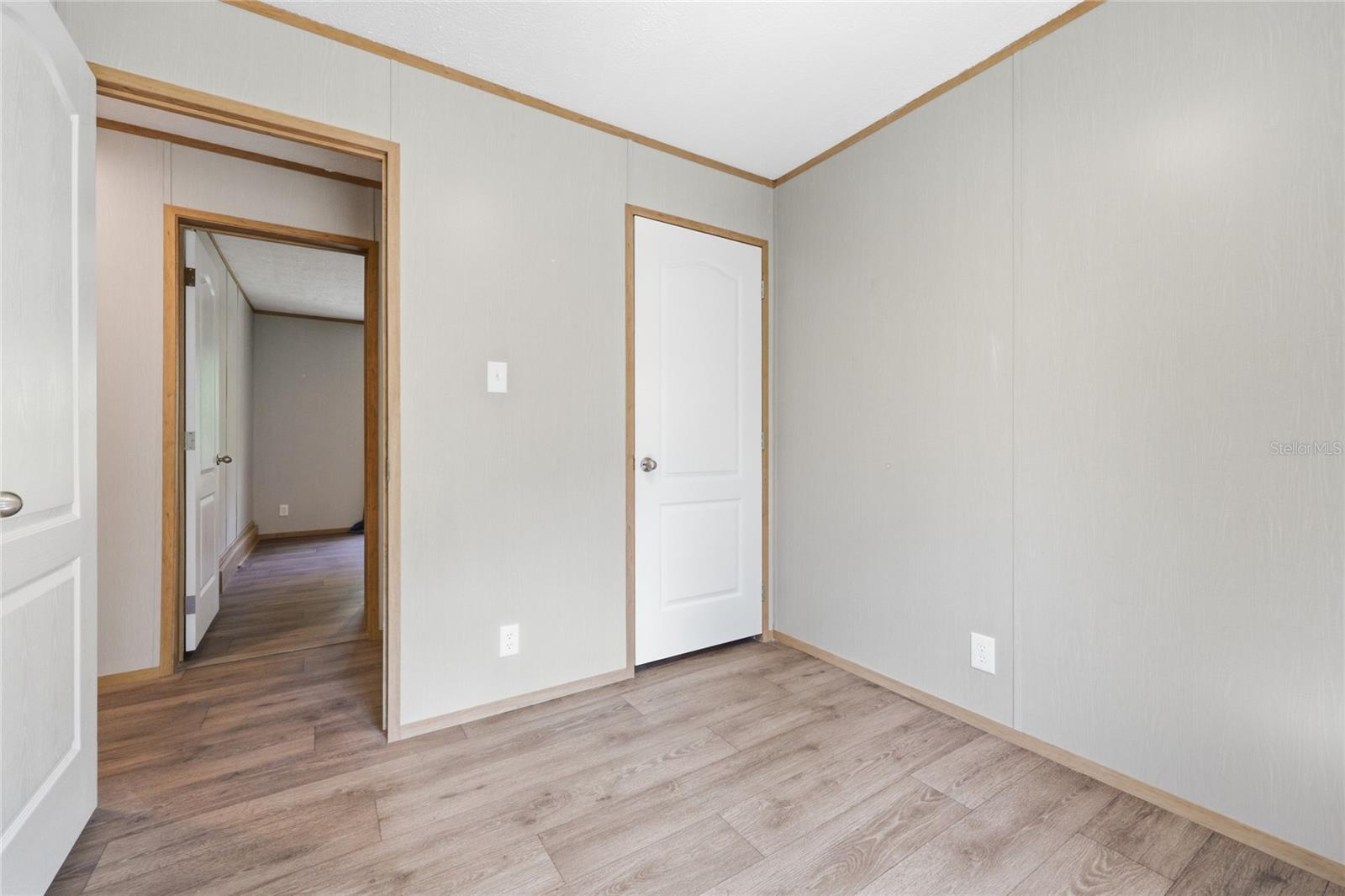 OAK MEADOWS - Residential