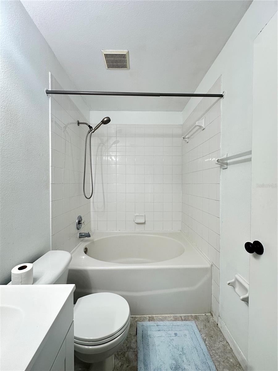 PROVIDENCE TWNHMS PH 3 - Residential Lease