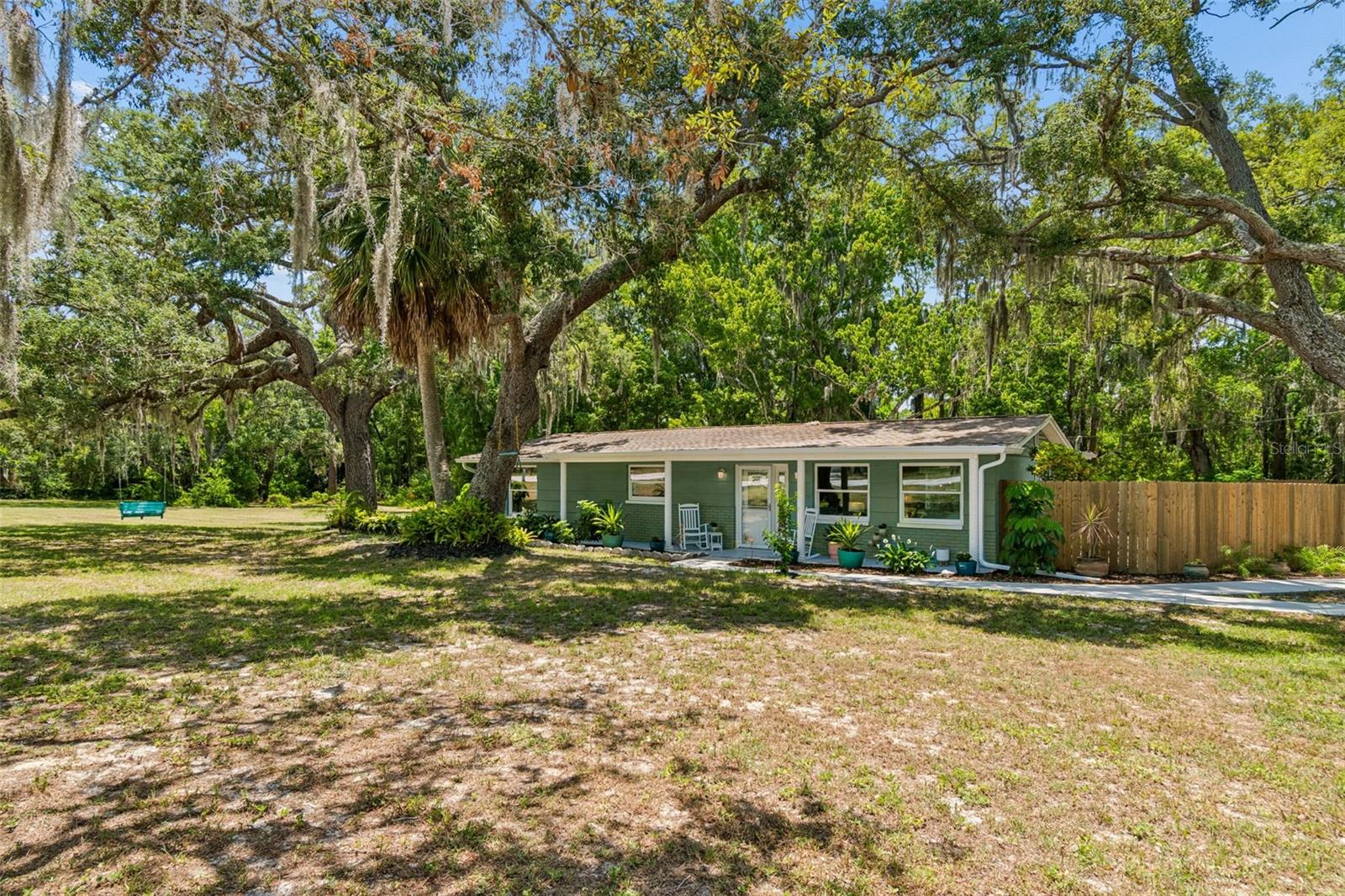 GOLDEN ACRES - Residential