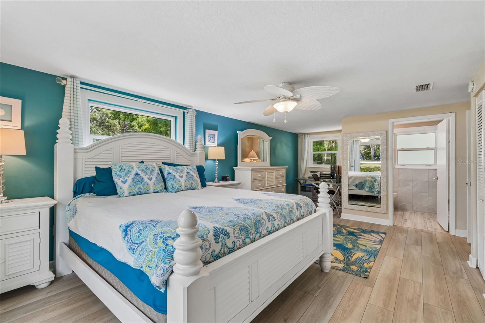 GOLDEN ACRES - Residential