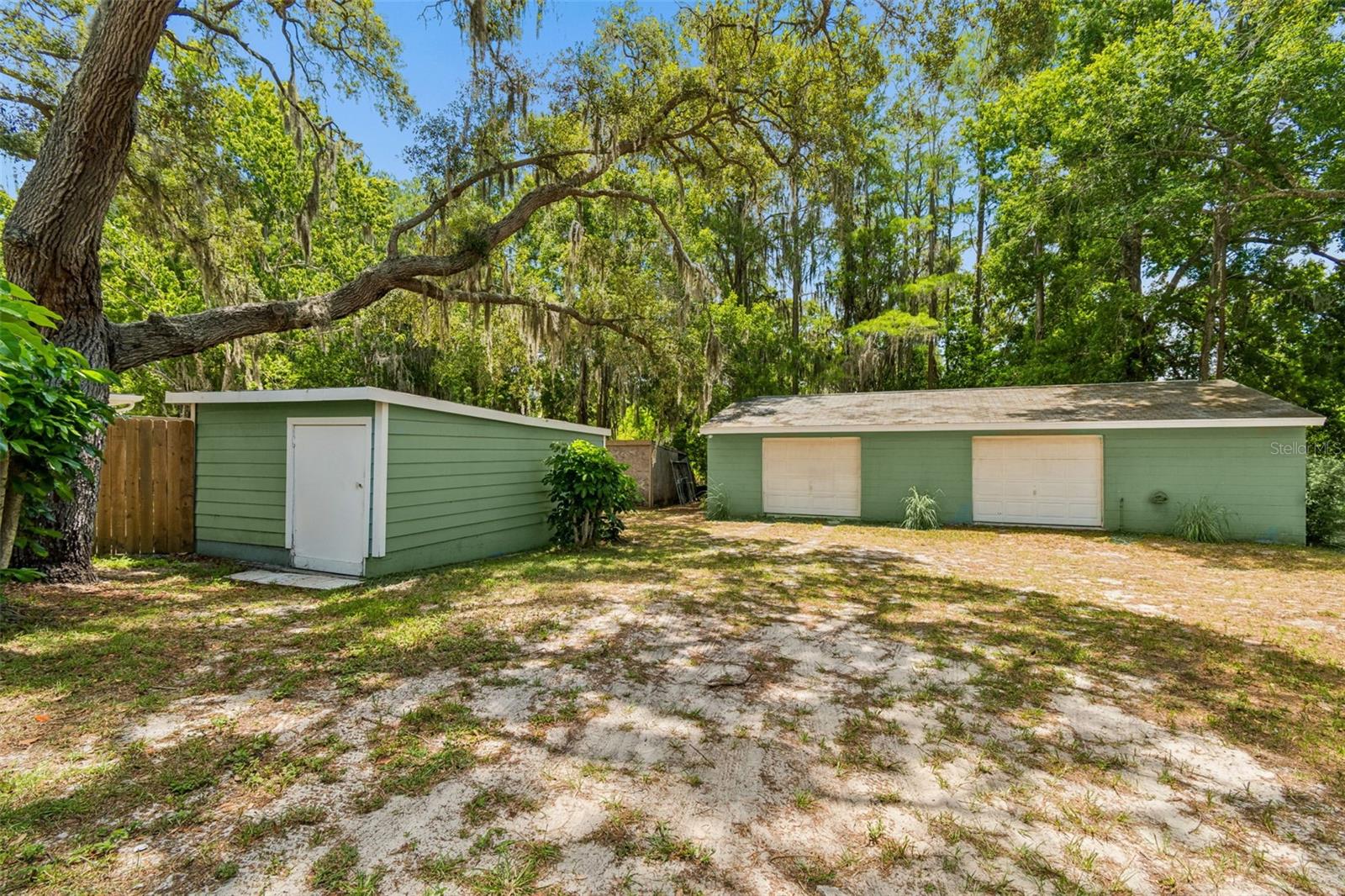 GOLDEN ACRES - Residential