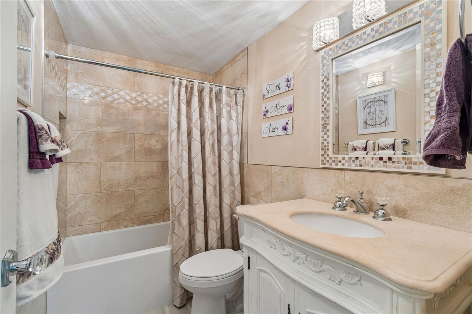GOLDEN ACRES - Residential