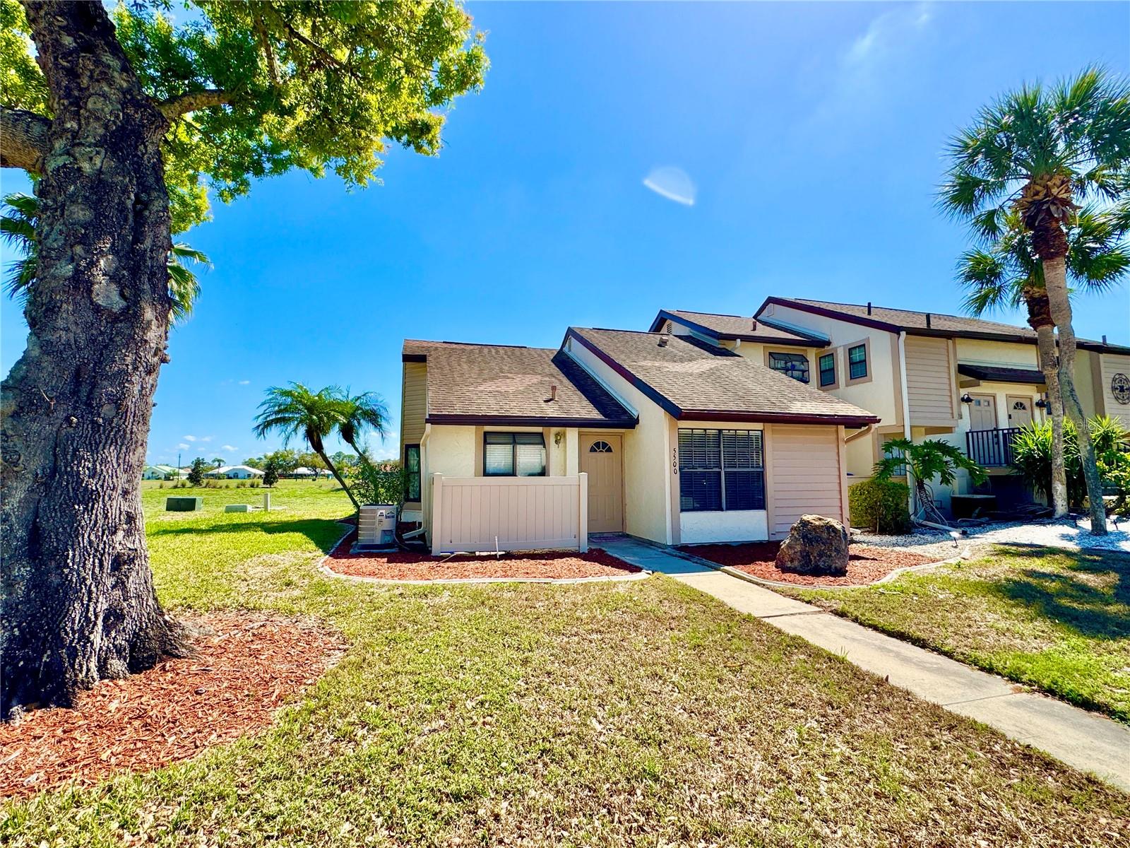 NORTH PORT CHARLOTTE COUNTRY CLUB - Residential