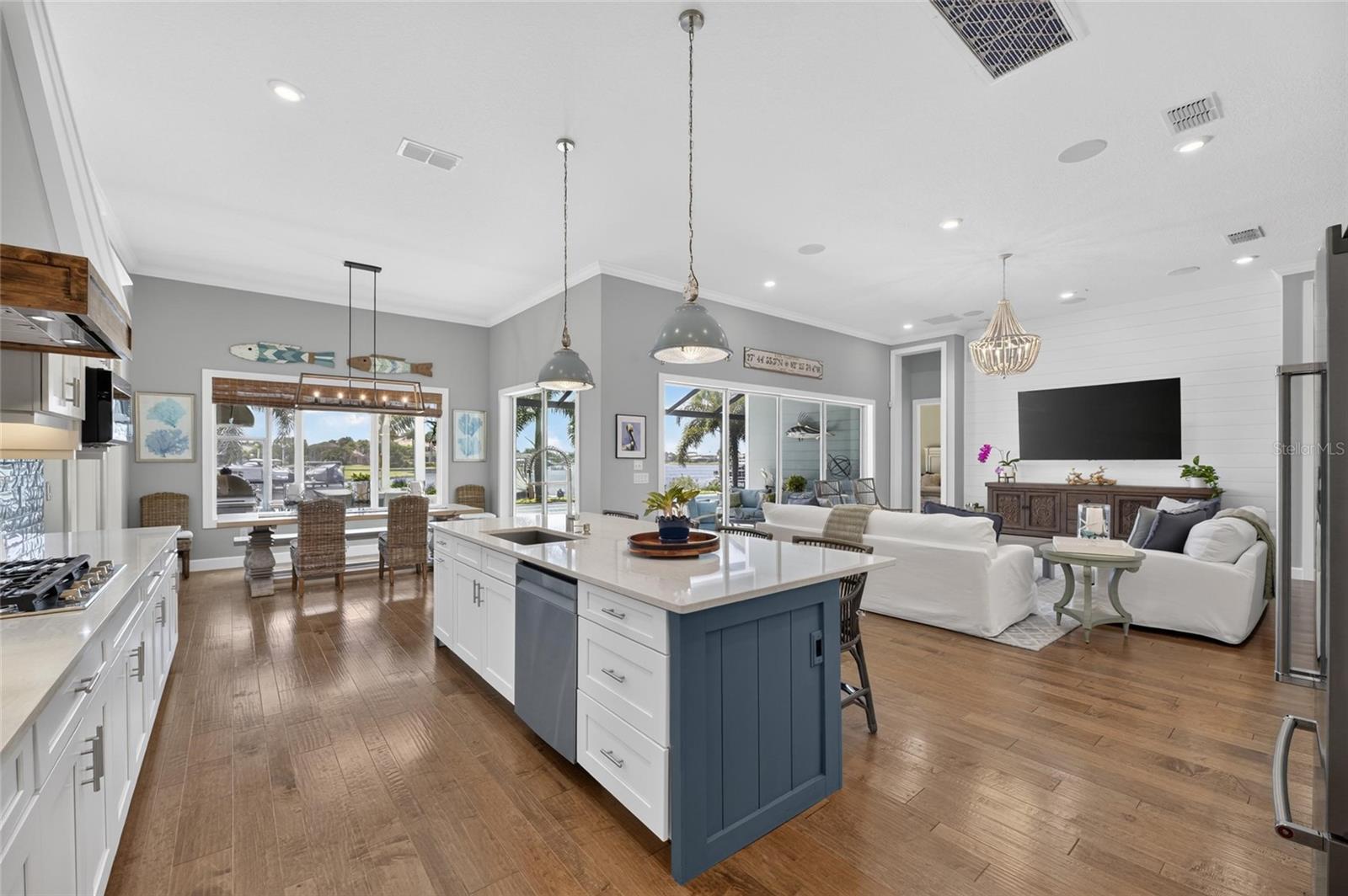 MIRABAY PH 3C-3 - Residential