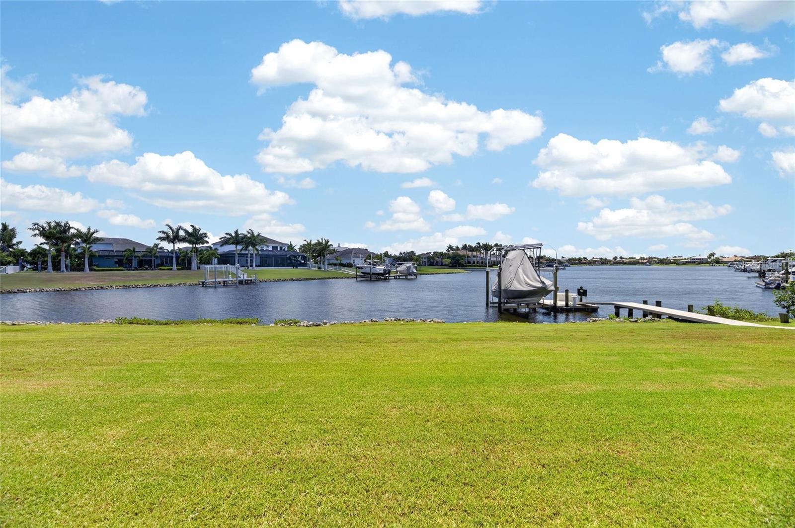 MIRABAY PH 3C-3 - Residential