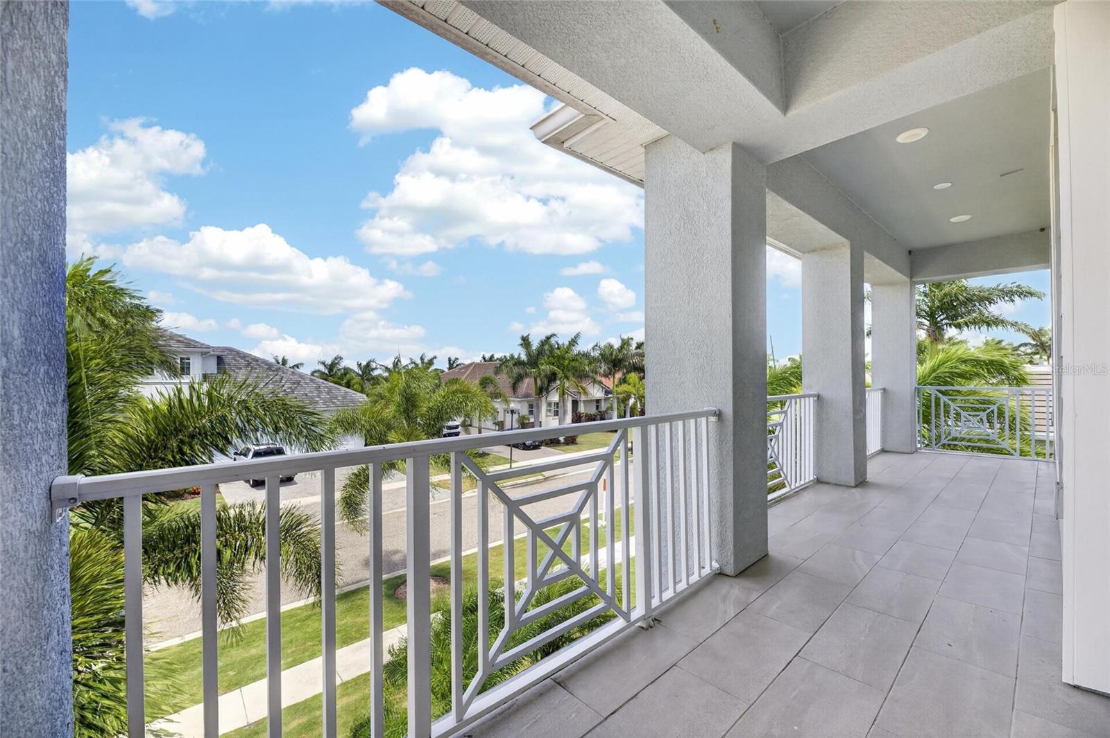 MIRABAY PH 3C-3 - Residential