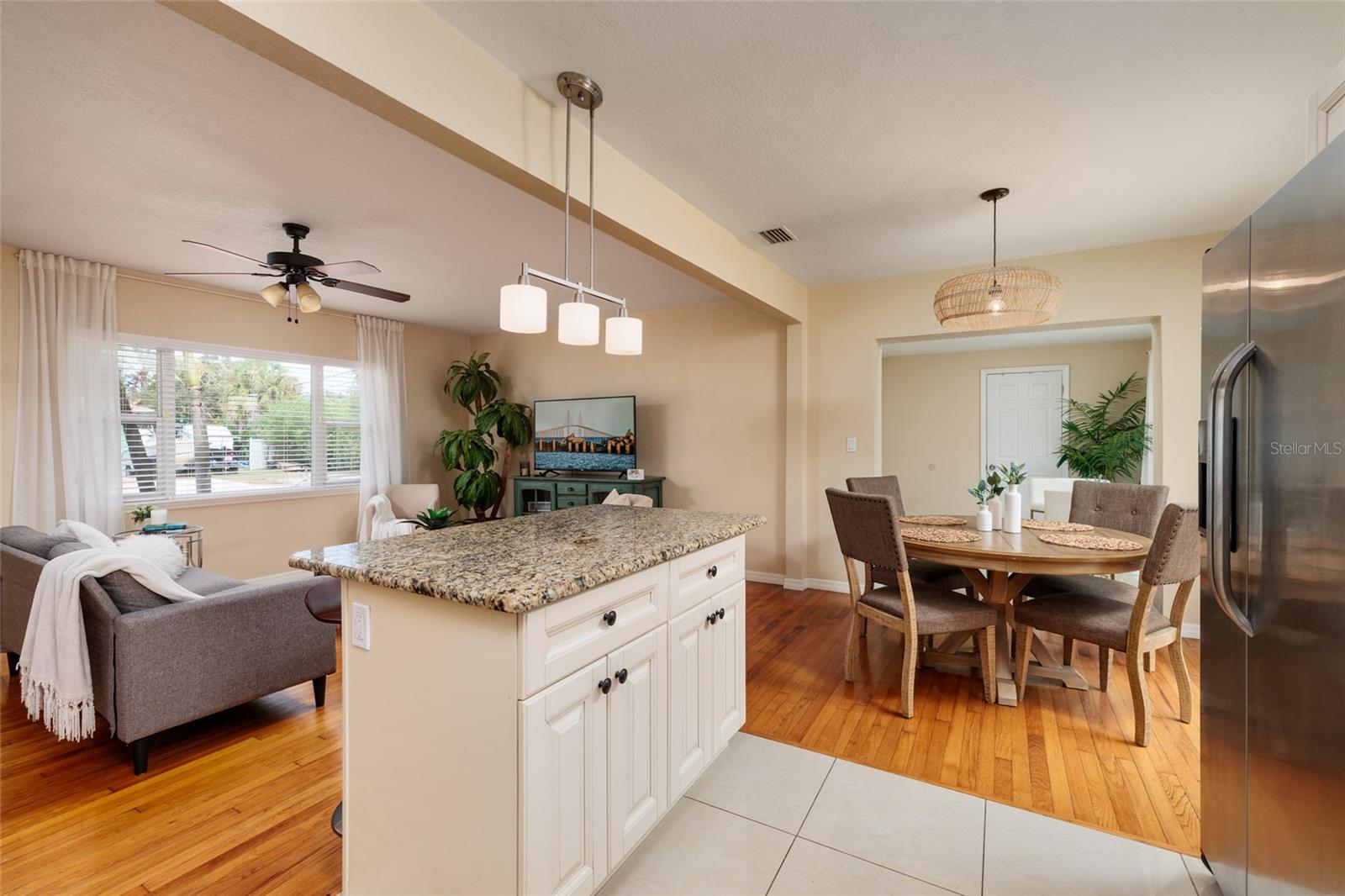 EAGLE CREST - Residential