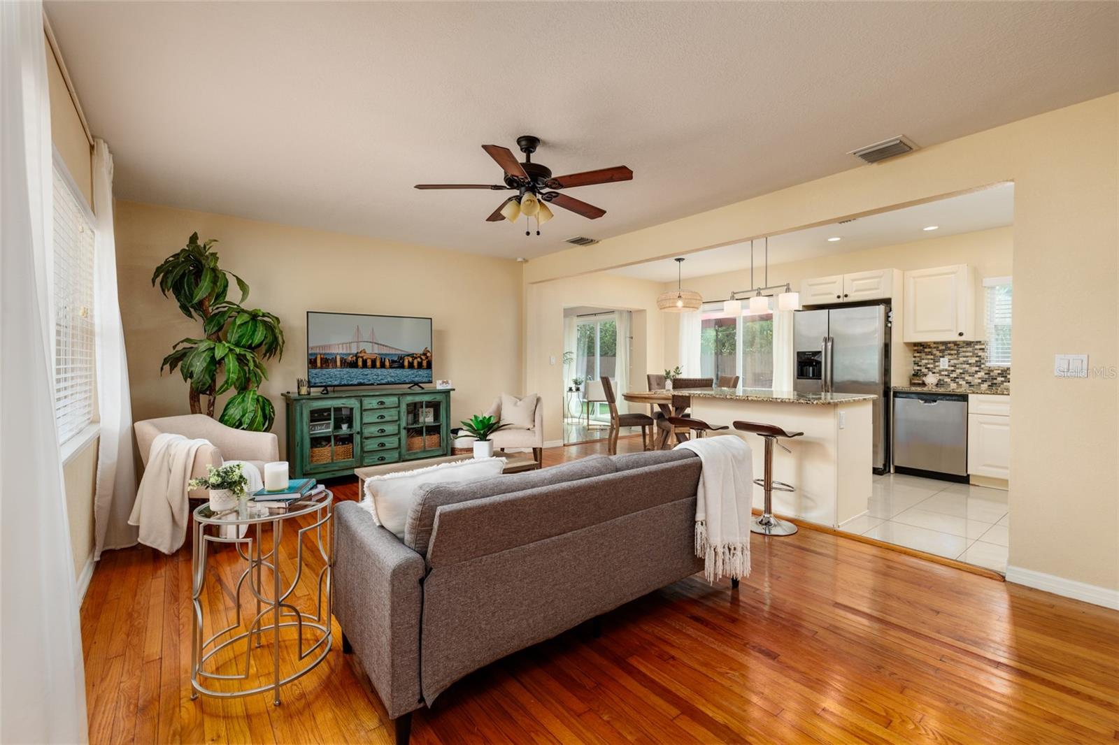 EAGLE CREST - Residential