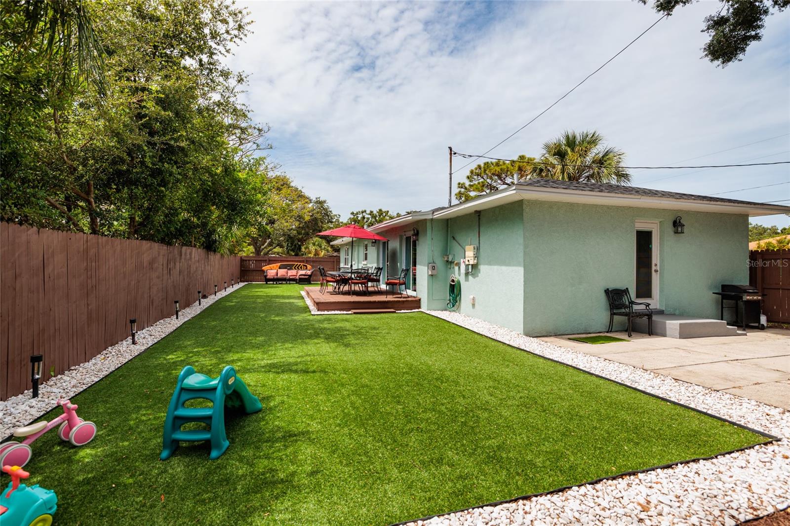 EAGLE CREST - Residential