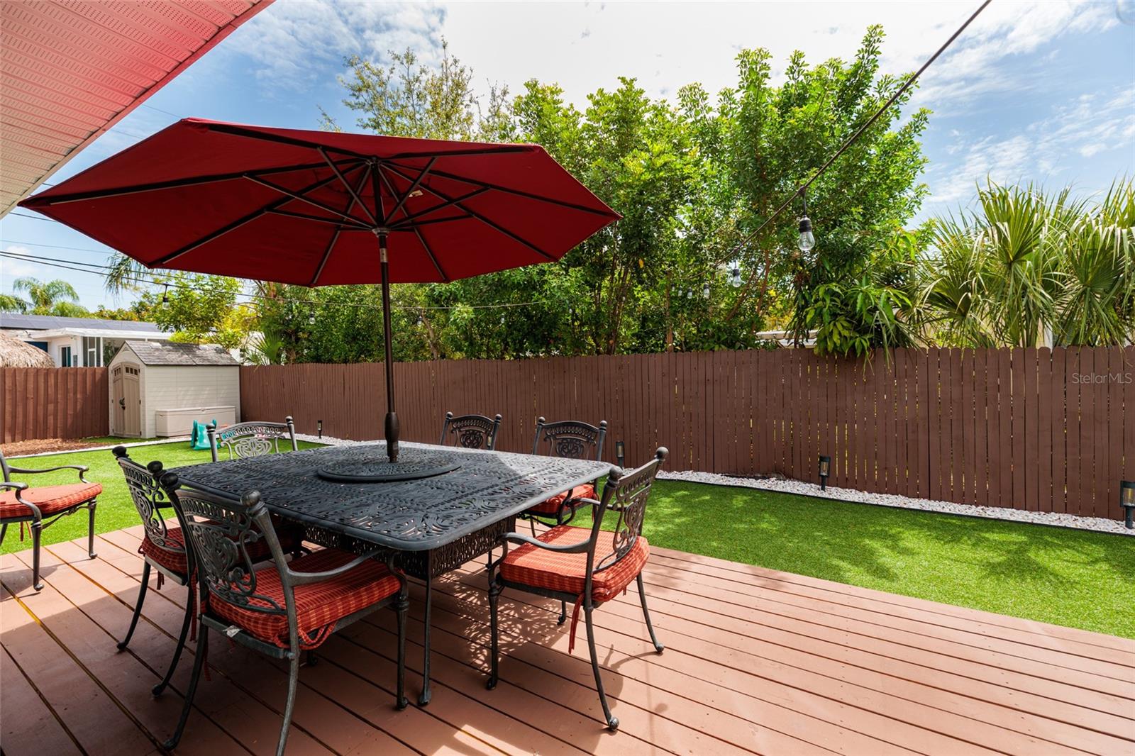 EAGLE CREST - Residential