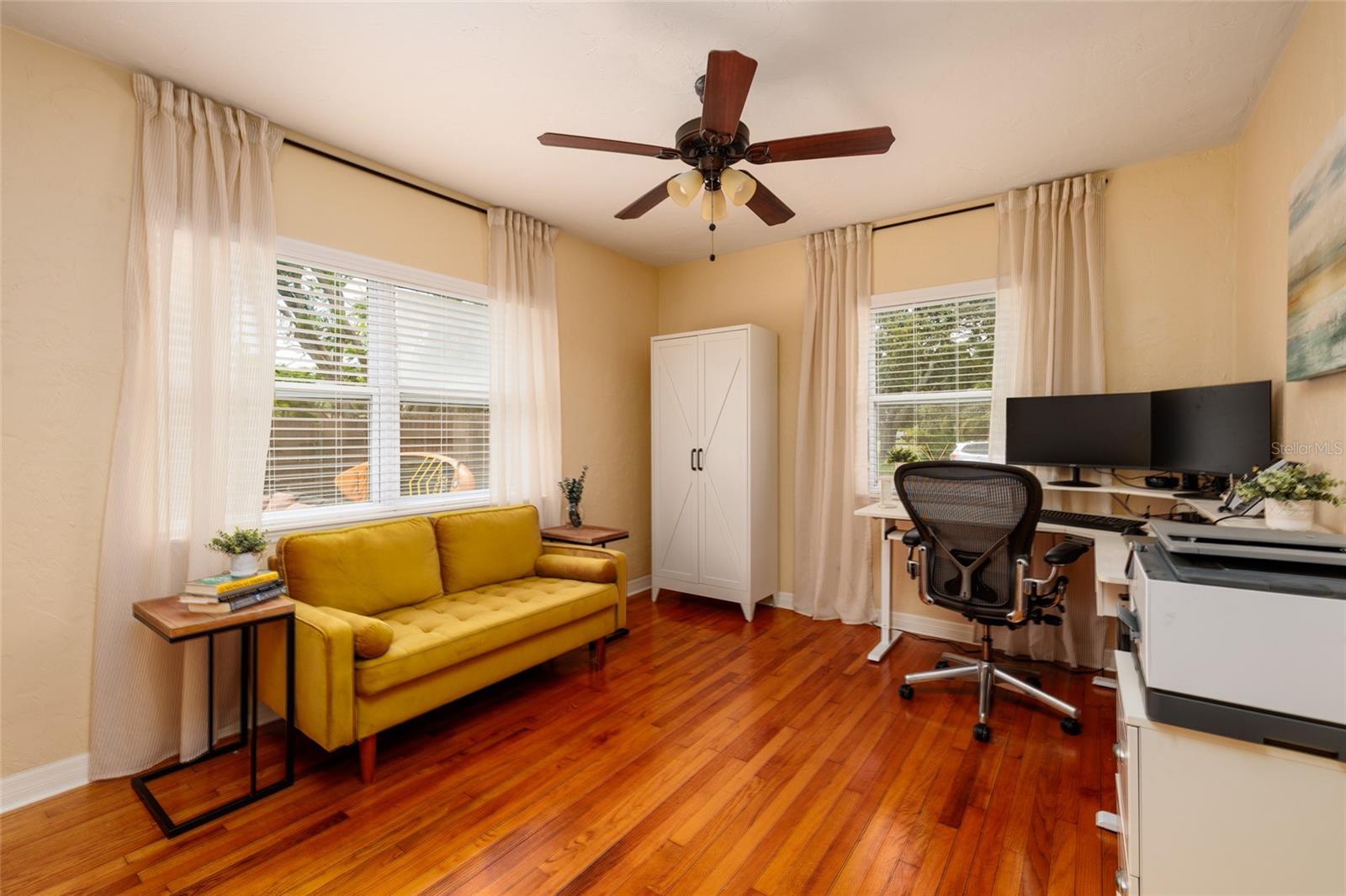 EAGLE CREST - Residential
