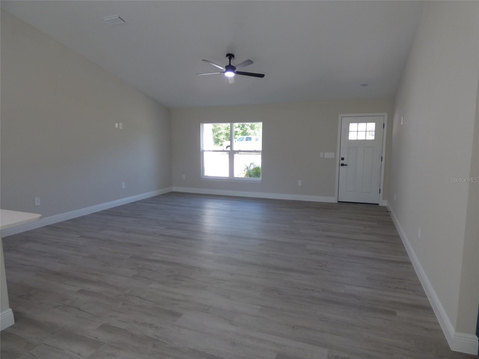 CITRUS SPGS UNIT 11 - Residential