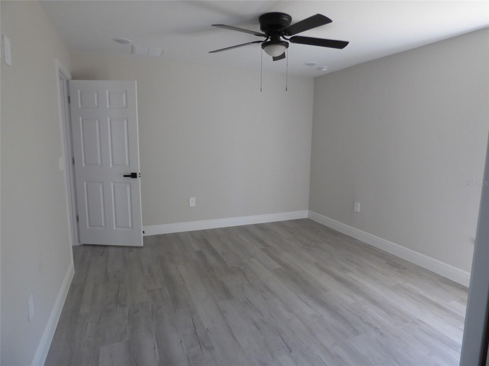 CITRUS SPGS UNIT 11 - Residential