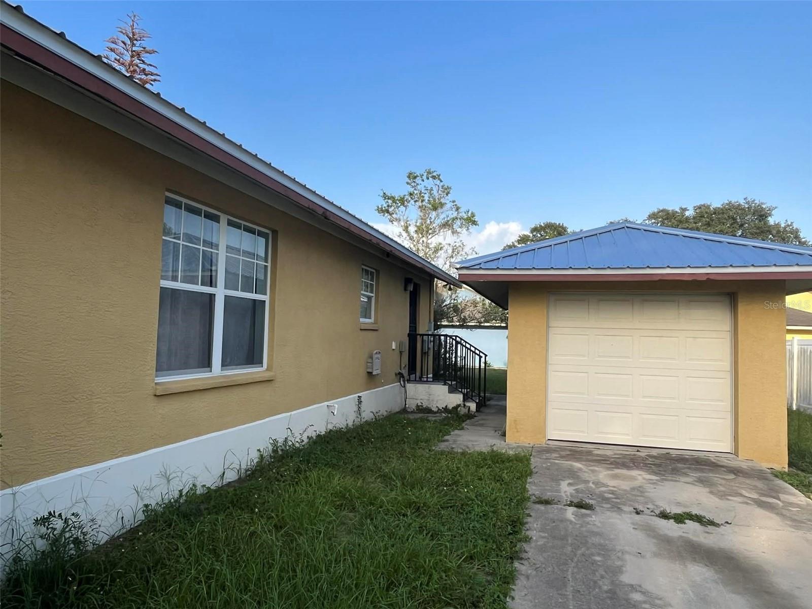LAKE RIDGE - Residential
