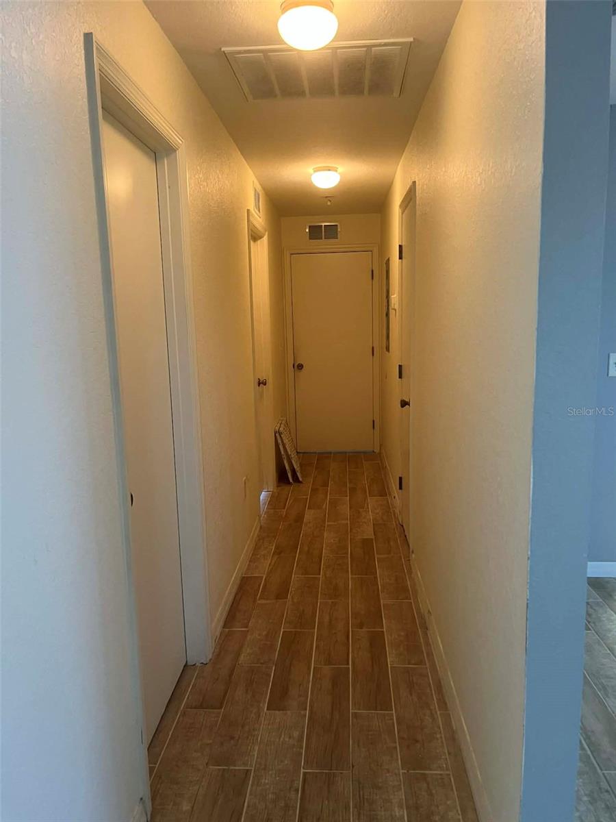 LAKE RIDGE - Residential