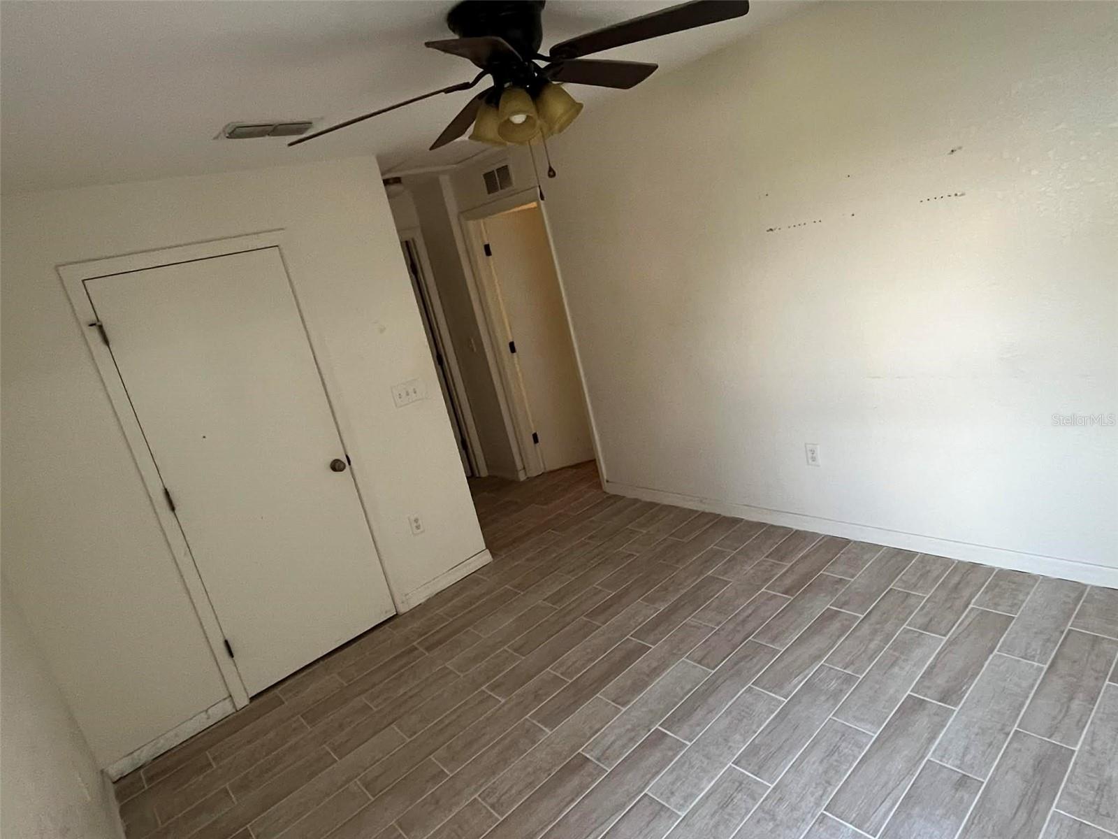 LAKE RIDGE - Residential