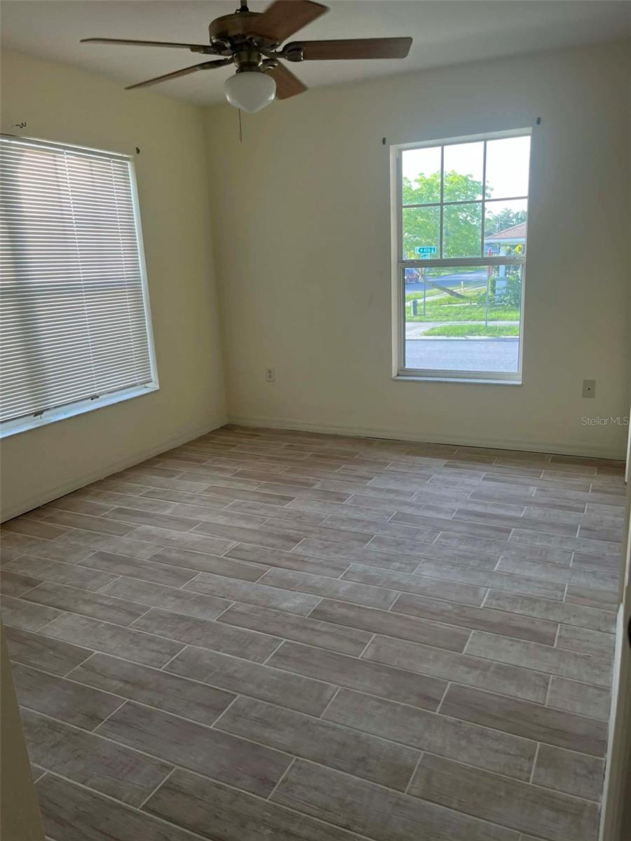 LAKE RIDGE - Residential