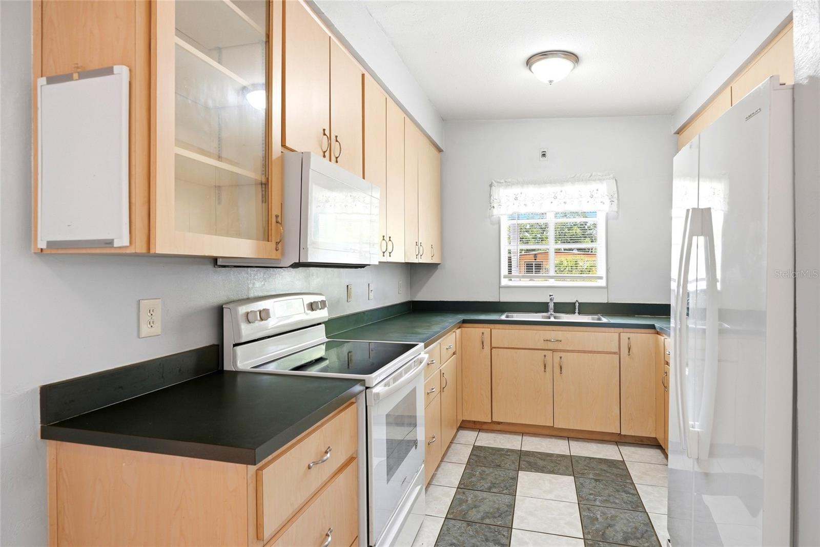 GULF GROVE - Residential