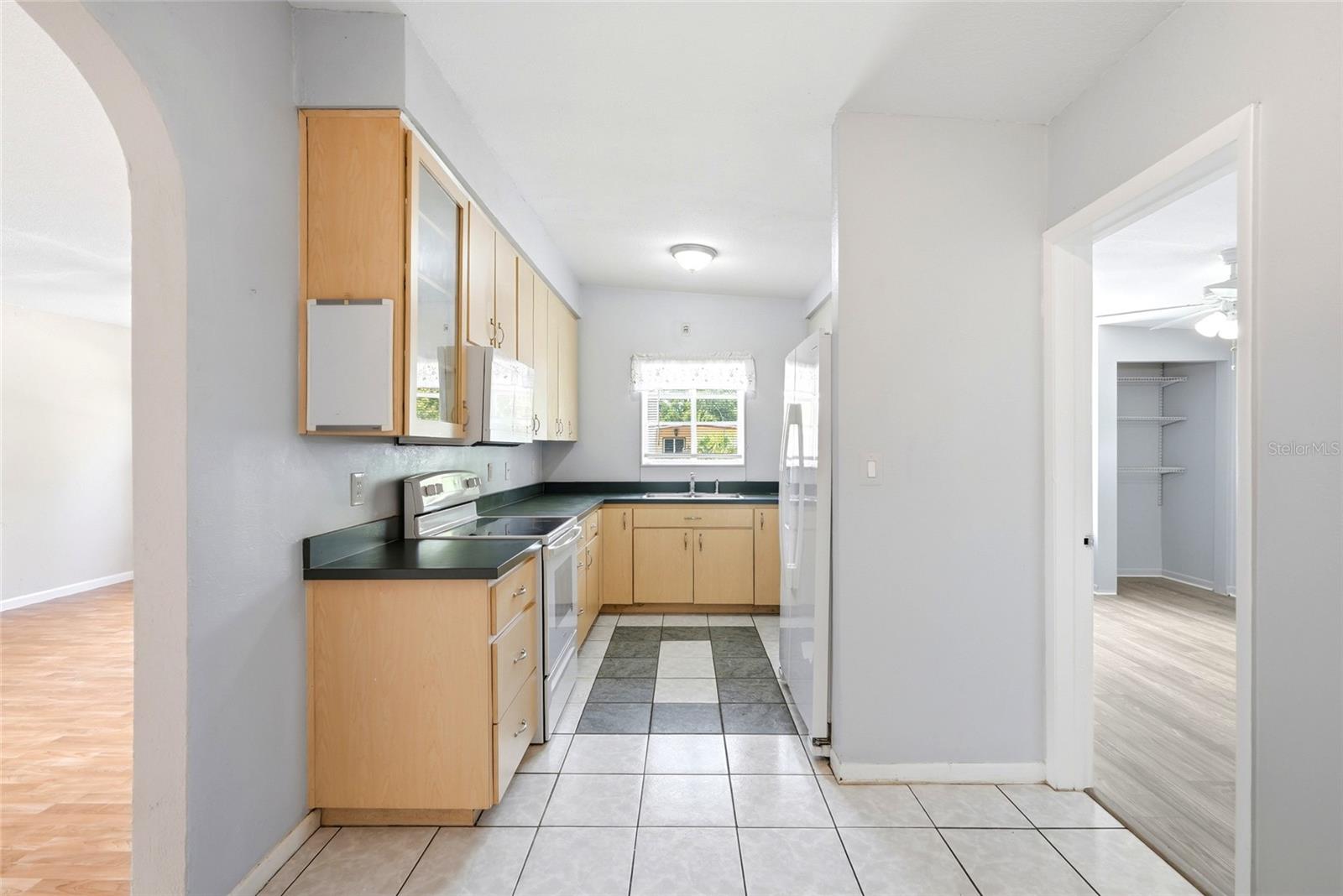 GULF GROVE - Residential