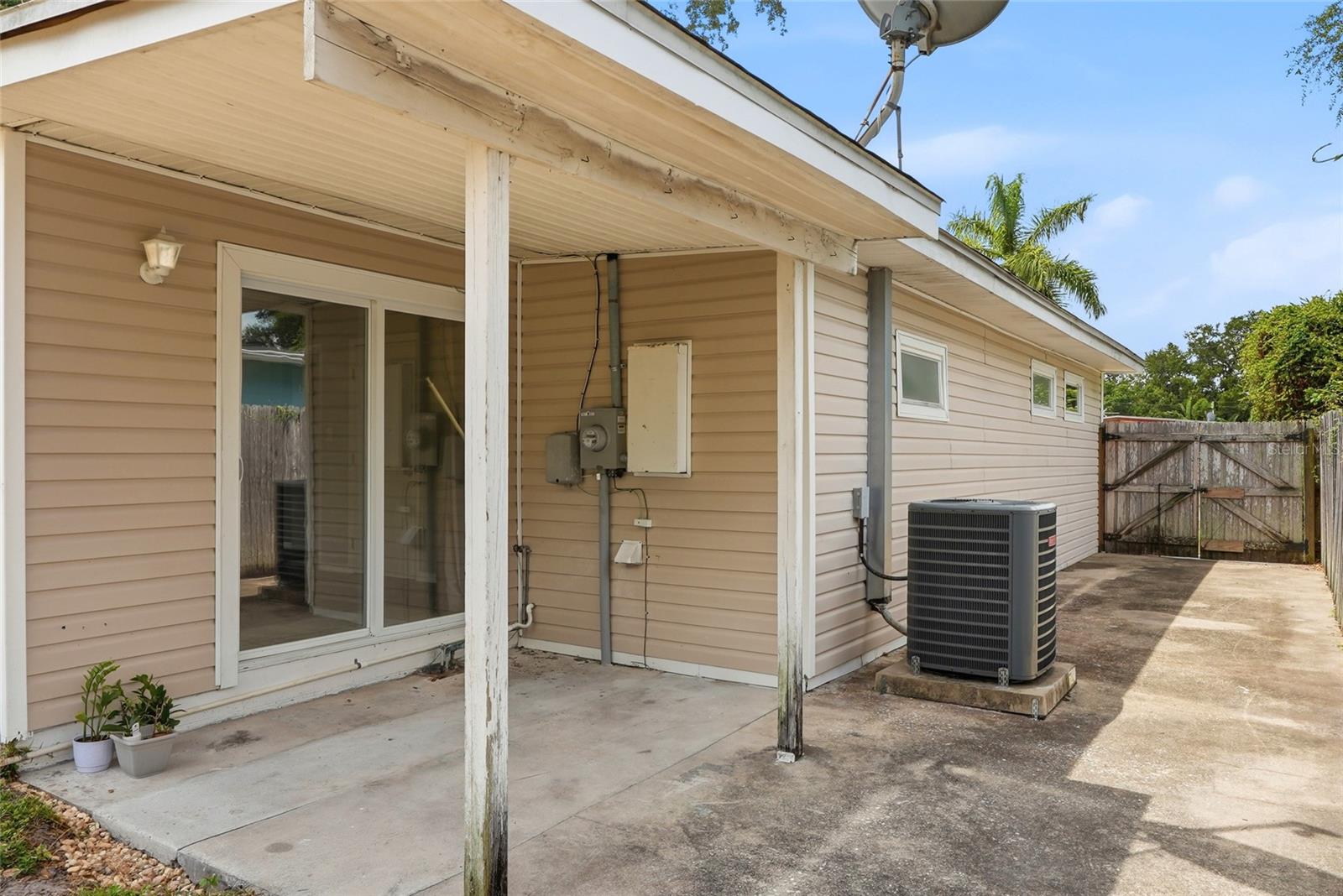 GULF GROVE - Residential