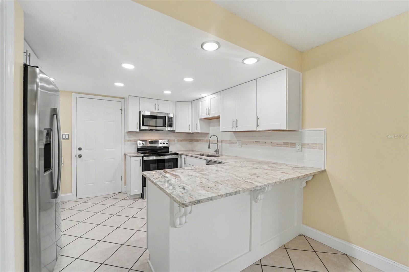 SPRING HILL - Residential