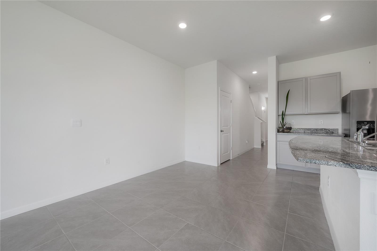FOREST BROOKE PH 7A & 7B - Residential Lease