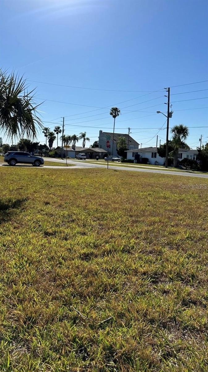 HUDSON BEACH ESTATES - Land