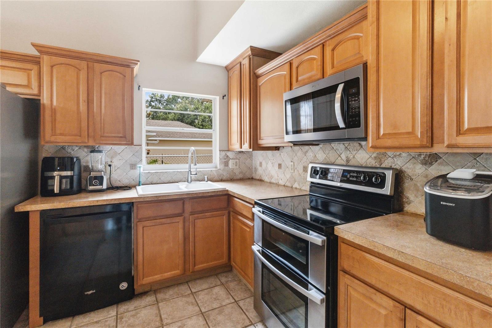 CANOE CREEK WOODS UNIT 7 - Residential