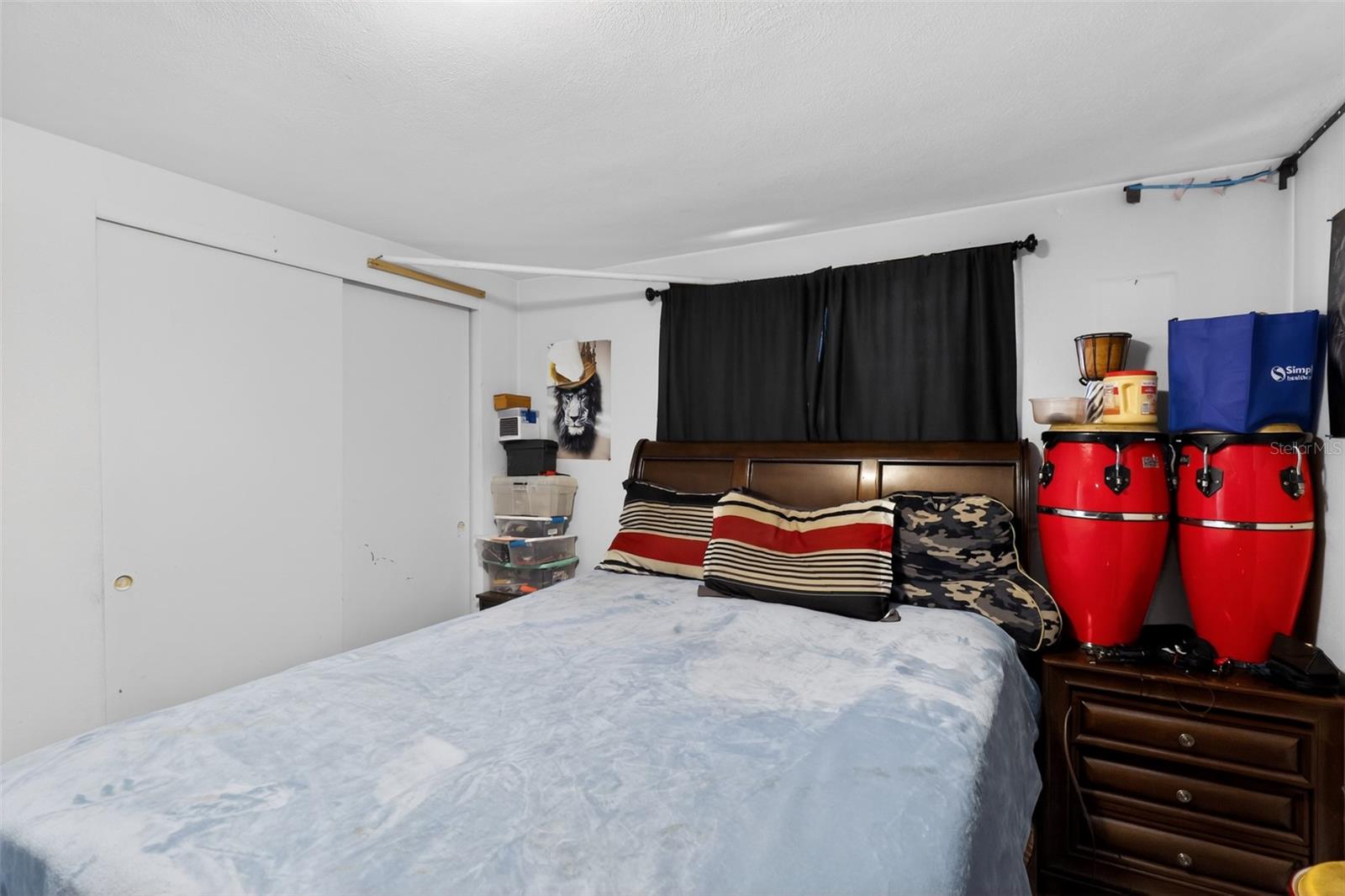 COLONIAL HILLS - Residential
