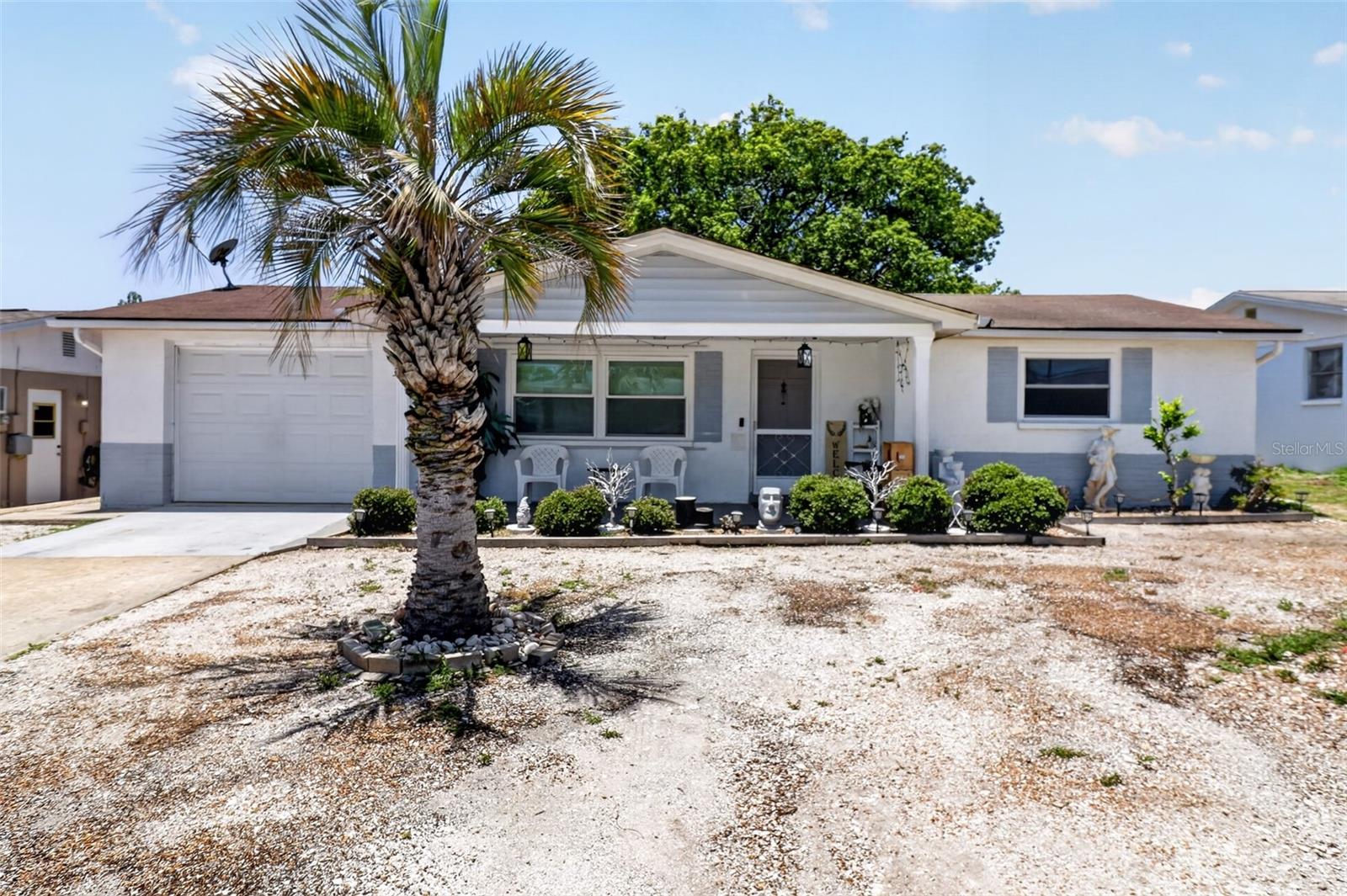 COLONIAL HILLS - Residential