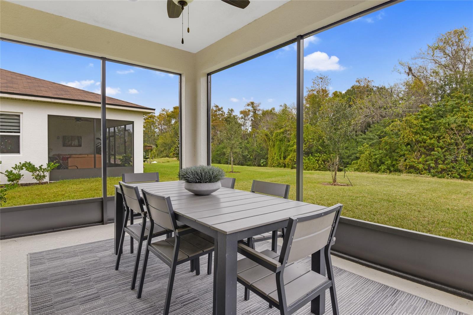 SEASONS AT MAGNOLIA POINTE - Residential