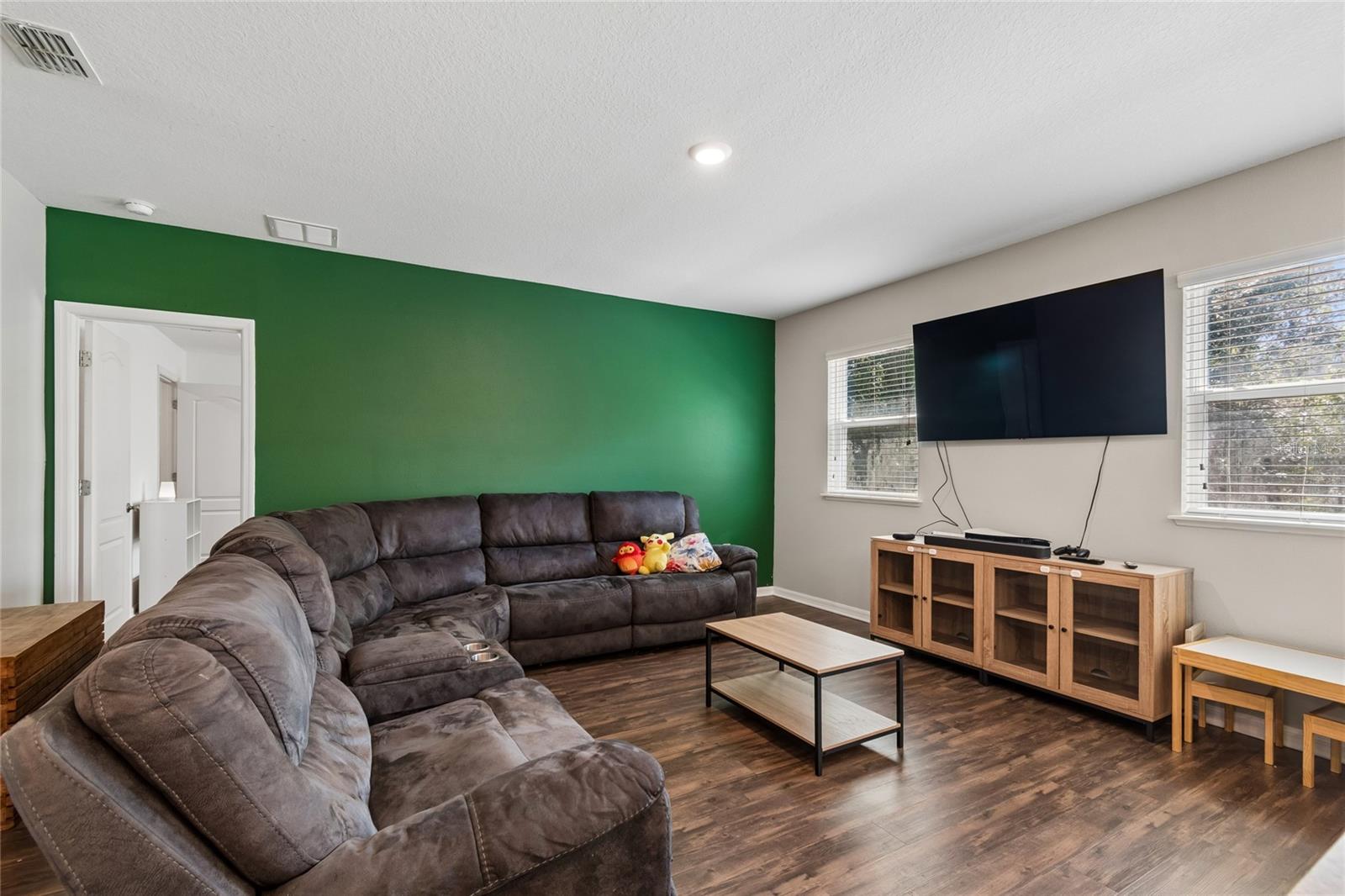 WEEKI WACHEE WOODLANDS - Residential