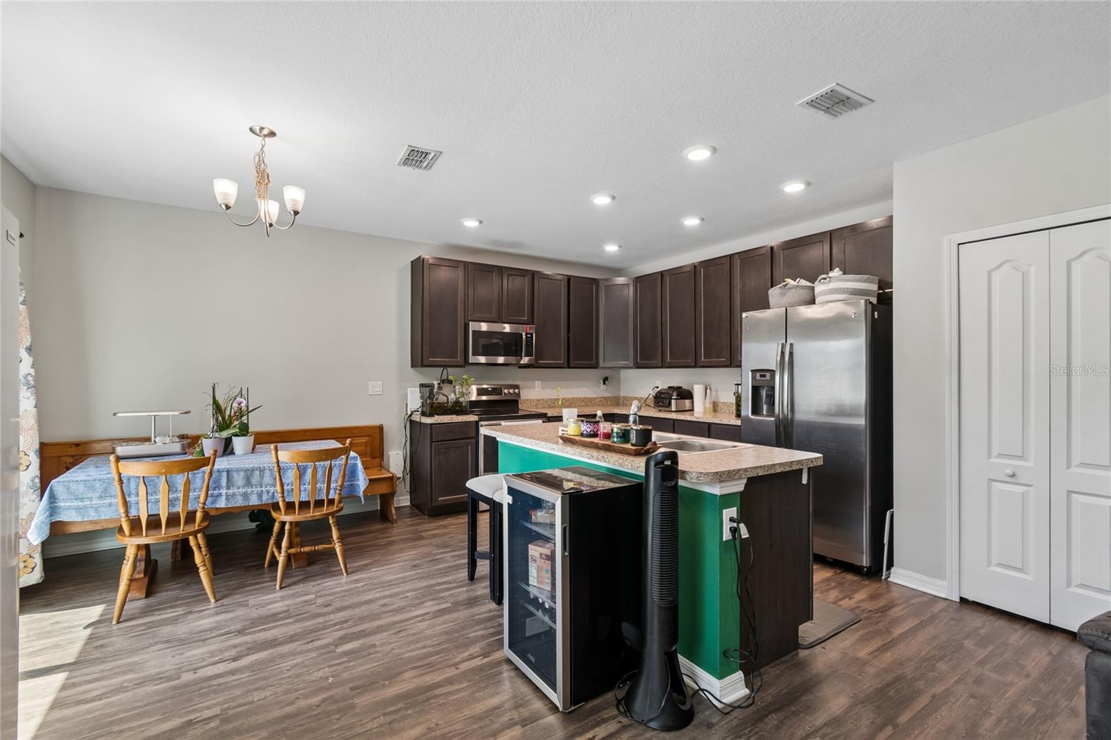 WEEKI WACHEE WOODLANDS - Residential