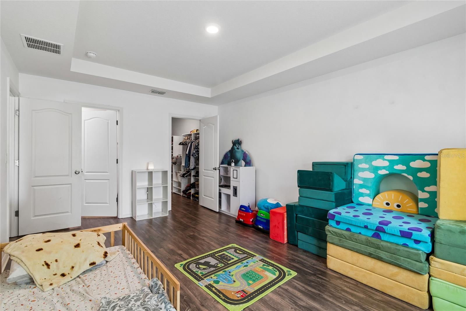 WEEKI WACHEE WOODLANDS - Residential