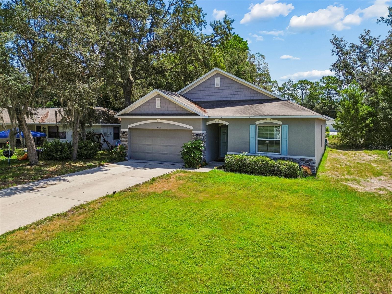 WEEKI WACHEE WOODLANDS - Residential