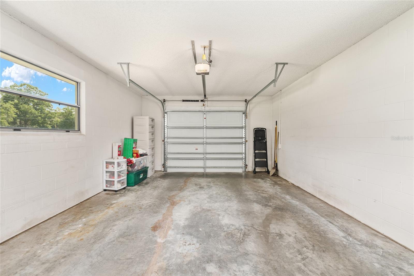 OCALA THOROUGHBRED ACRES - Residential