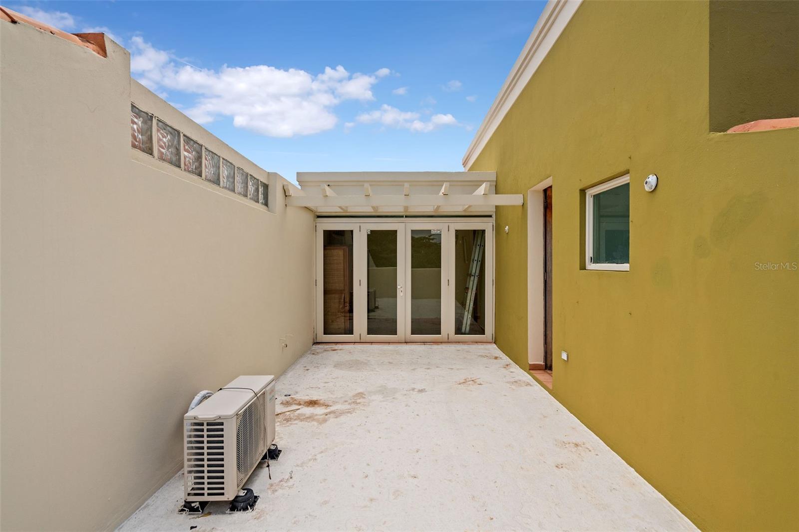AQUABELLA - Residential
