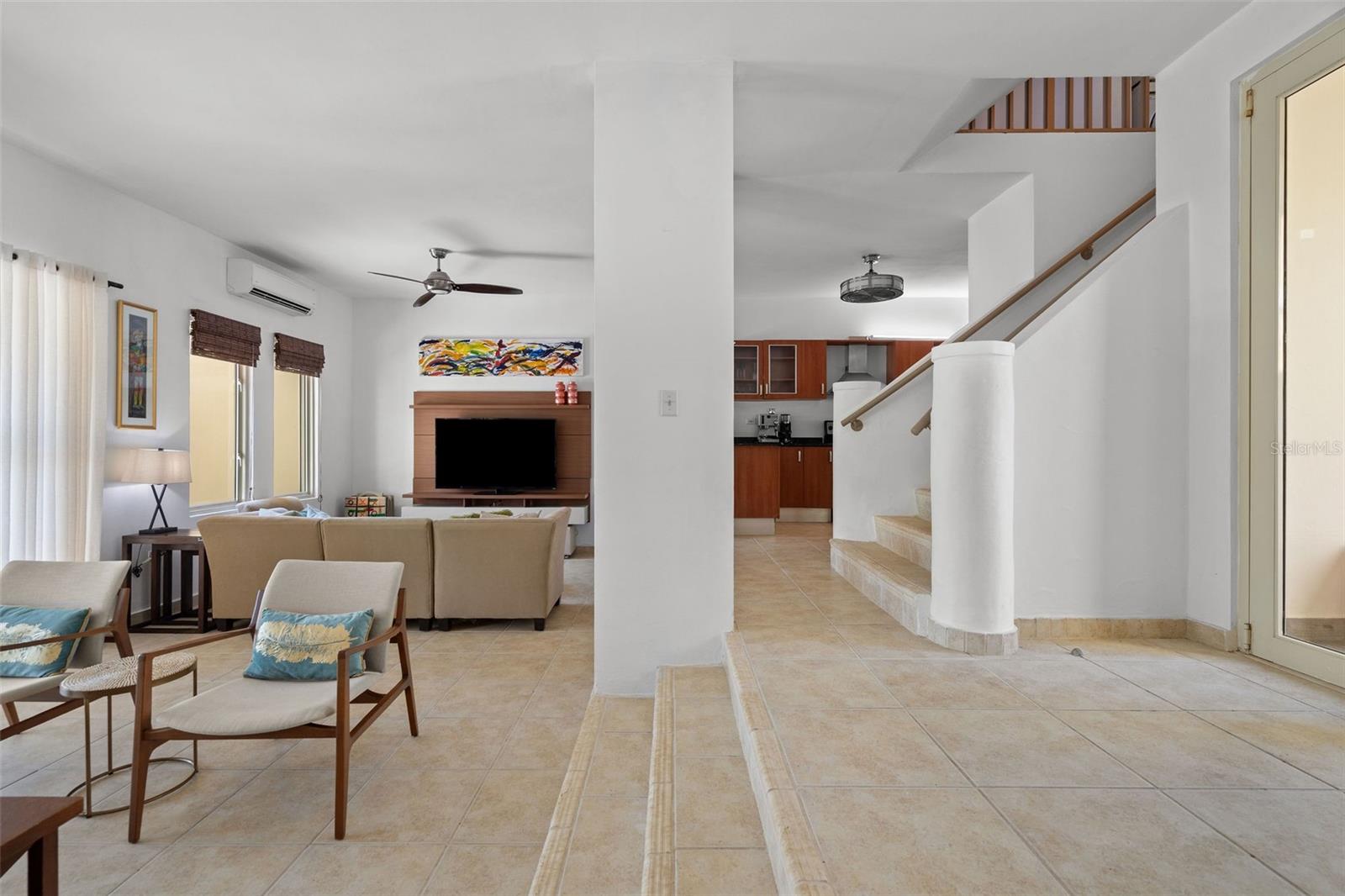 AQUABELLA - Residential