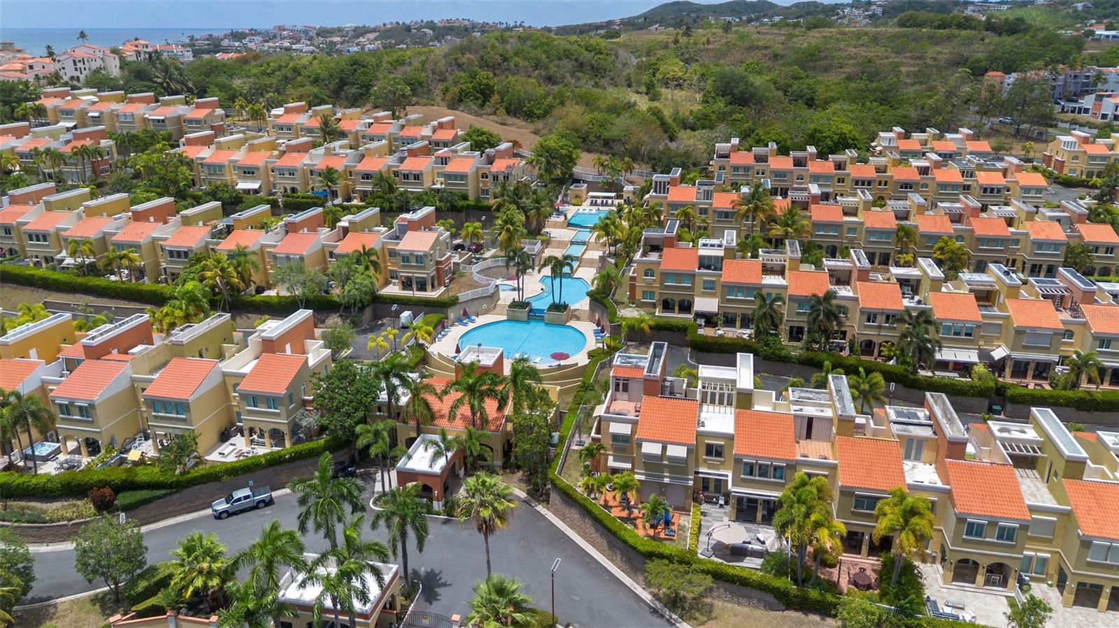 AQUABELLA - Residential